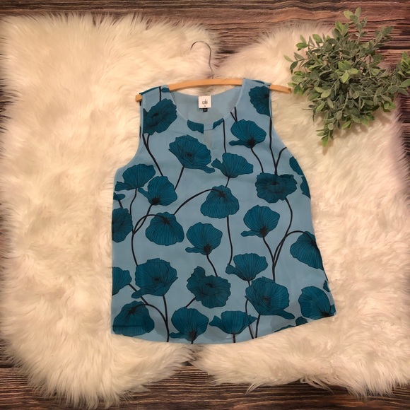 CAbi Tops - CAbi Poppy Sleeveless Floral Print Blouse